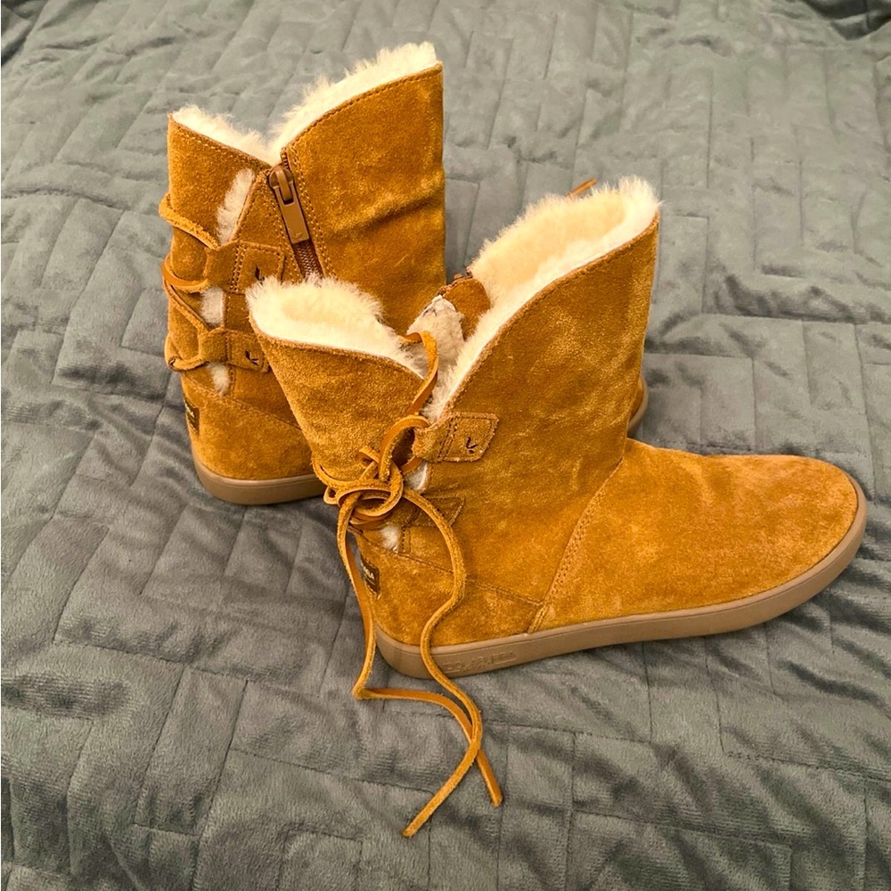 Warm Ugg Boots - image 1